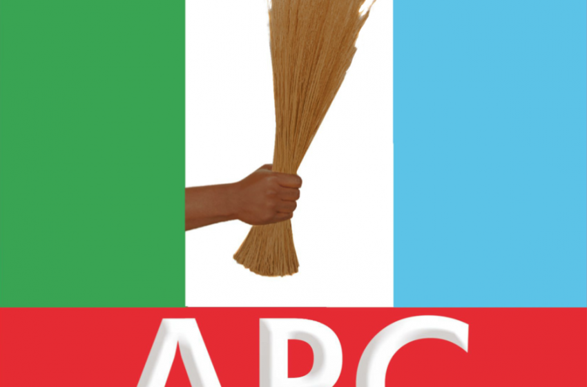  More Cracks in Adamawa APC as Yola South Party Excos Invite Guber Candidate for Questioning