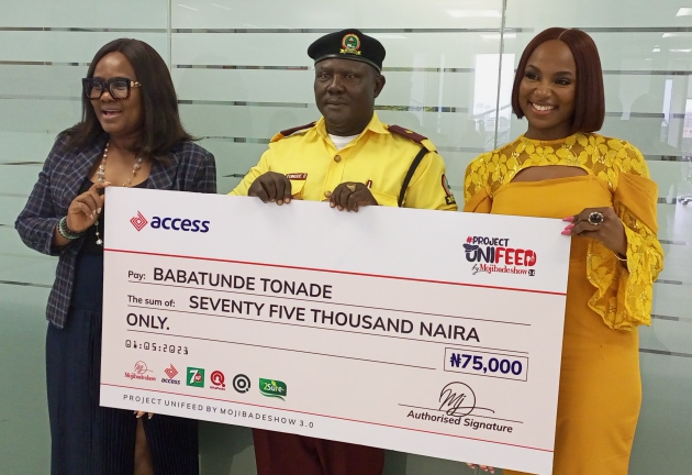 LASTMA OFFICER WINS ‘DIAMOND SERVICE AWARD’ FOR EXCEPTIONAL SERVICE TO MOTORING PUBLIC.